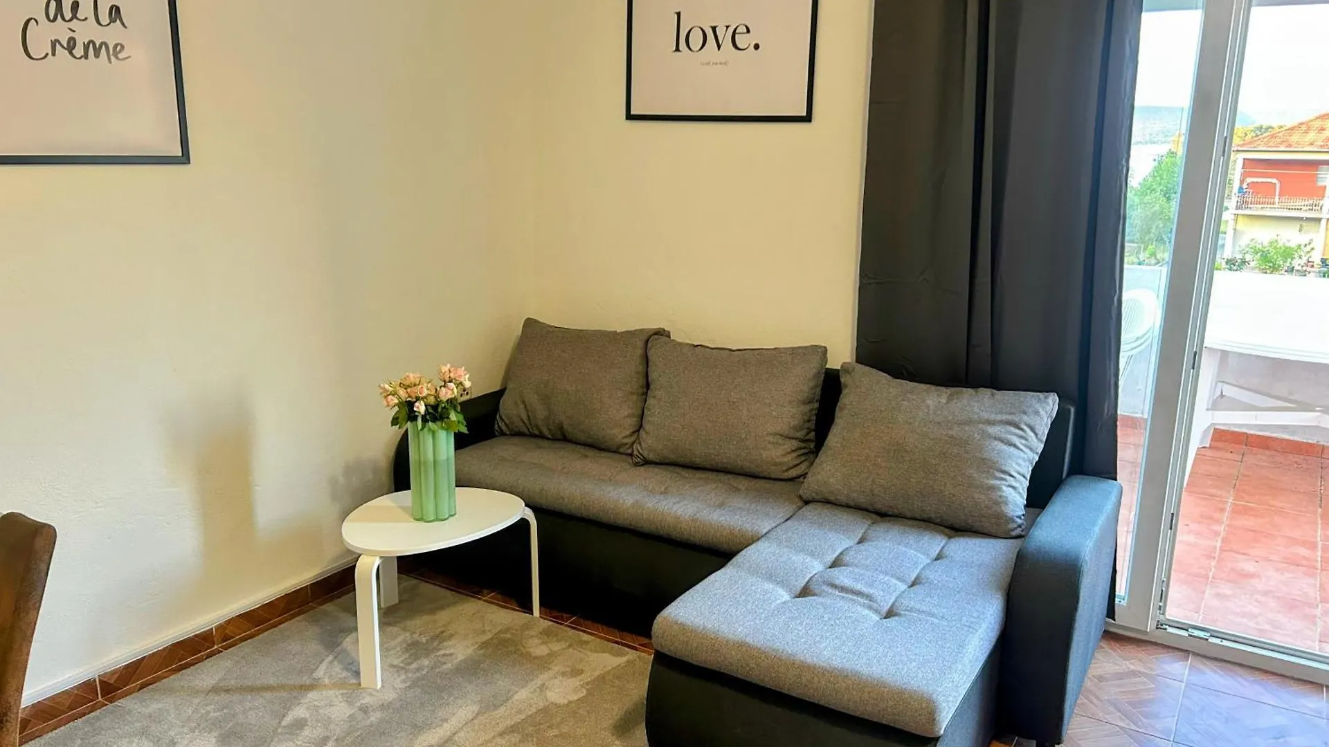 Apartmani Chiara Mrljane